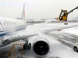 長春機場因大雪關閉 千余人滯留